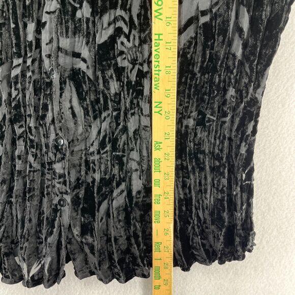 CHICOS Top 2 L Velvet Jacquard Burnout Evening Blouse Crinkle Button Up Black - Picture 12 of 13